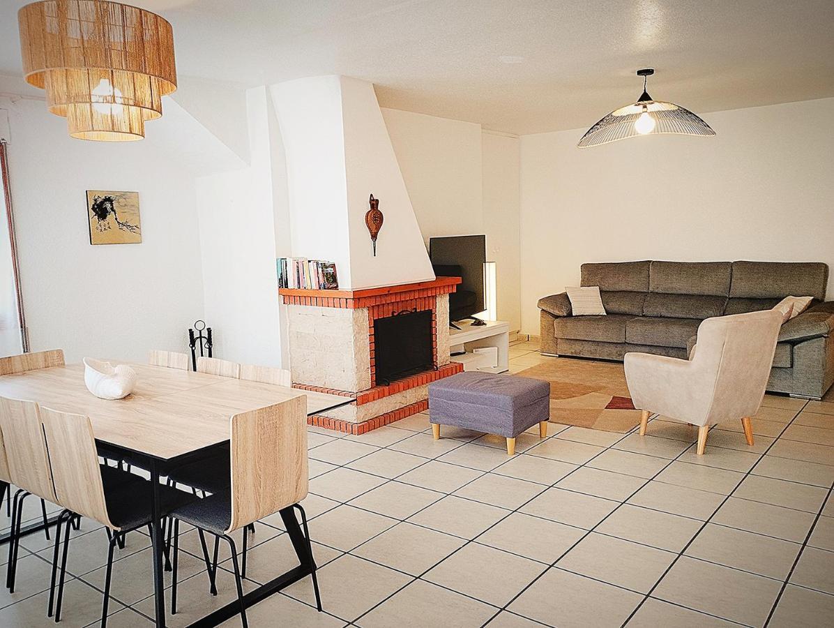 Residencia Tortuga Mora Apartment Калабардина Екстериор снимка